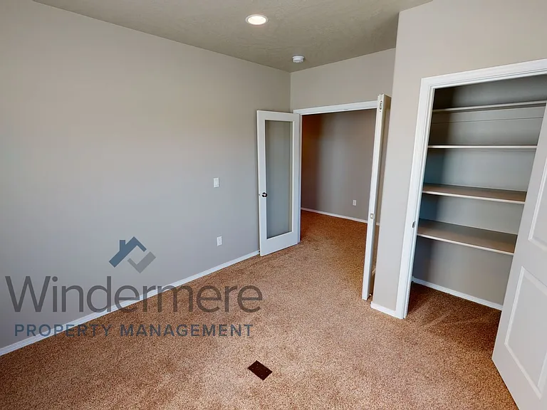 1309 SW Virginia St — Photo 7