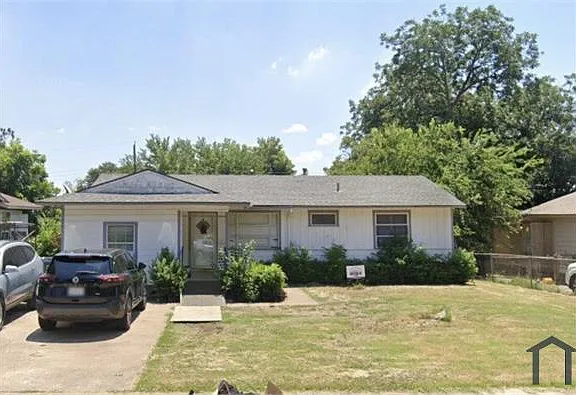 12102 Bellafonte Dr