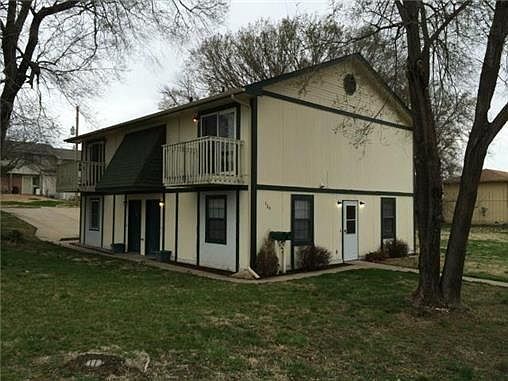 1st image of 326 Kiowa St