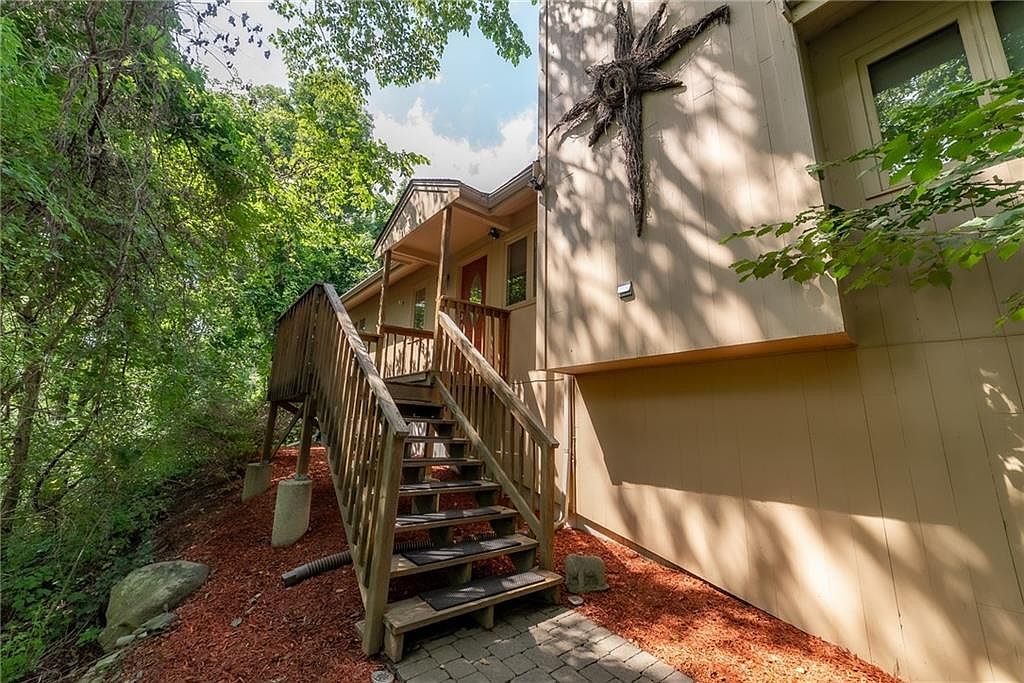 80 Sneech Pond Rd, Cumberland, RI 02864 Zillow