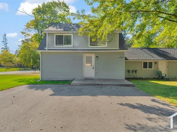 21487 Averhill St, Farmington Hills, MI 48336