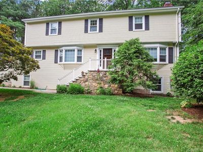 211 Butternut Ln, Stamford, CT, 06903