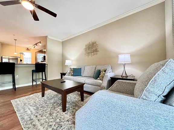 4th image of 1811 Sweetbroom Cir