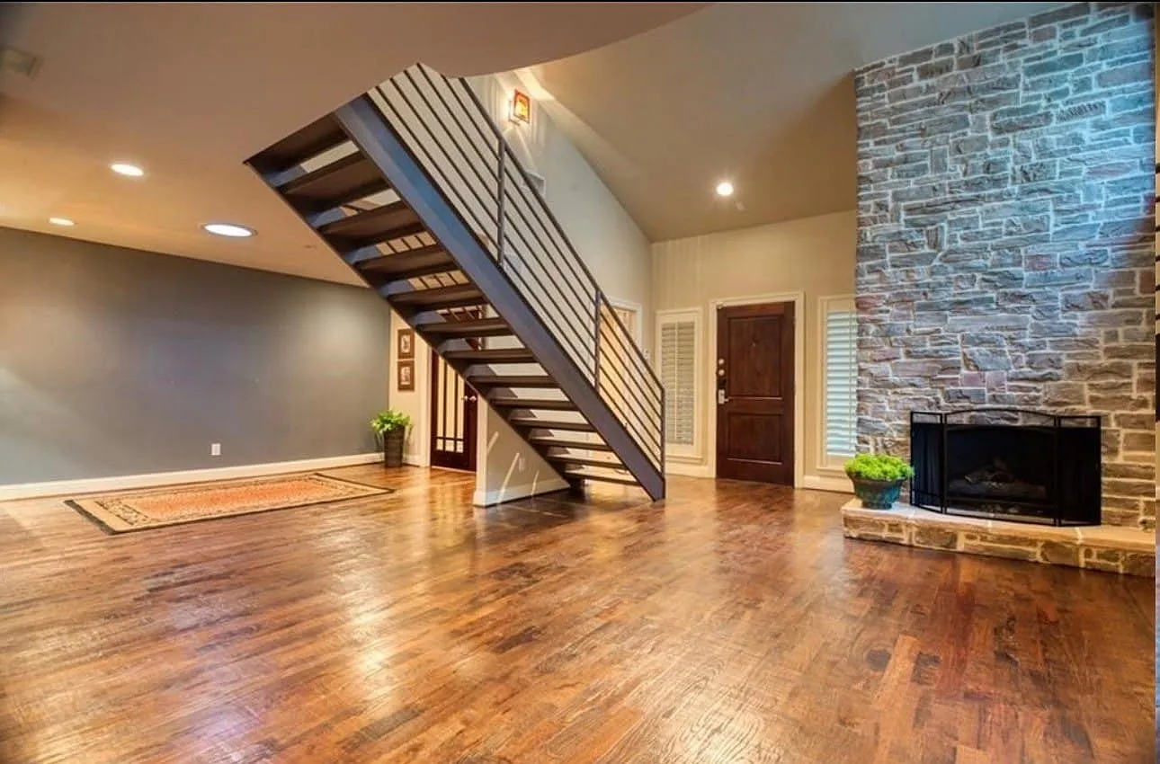 2 bed, 2.0 bath, 1873 sqft, $3,000 — Photo 1