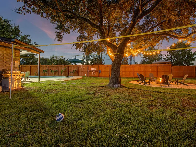 17155 Barcelona Dr — Photo 37