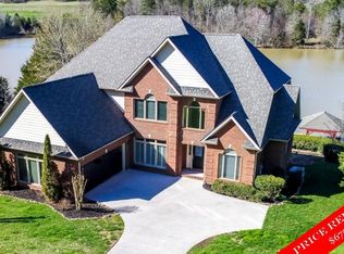 118 Henderson Bend Rd, Knoxville, TN 37931