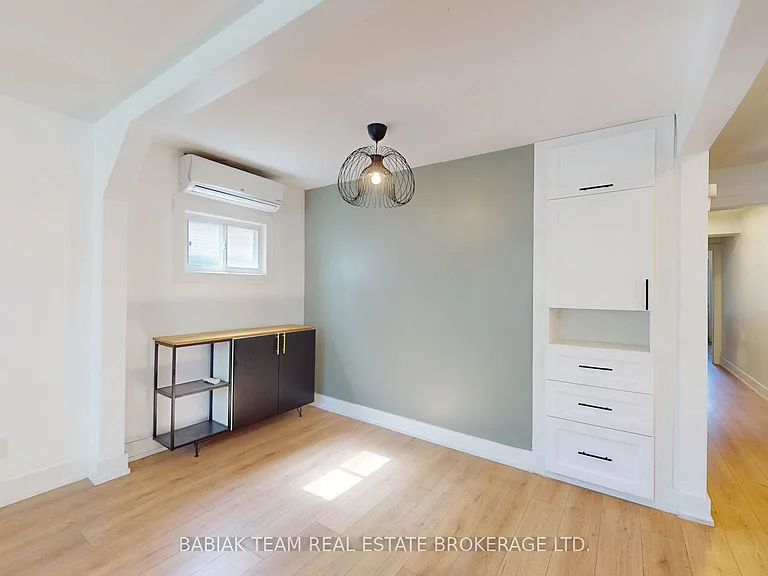 40 Alexander St — Photo 9
