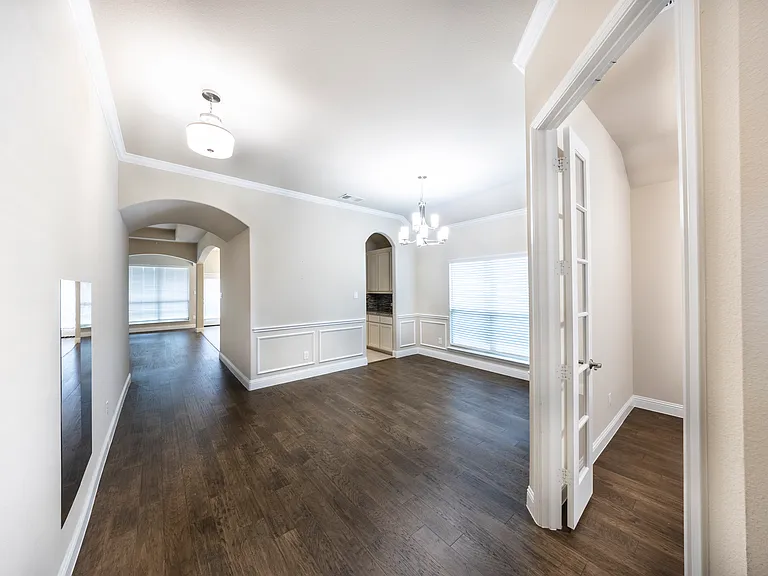 3404 Herron Dr — Photo 4