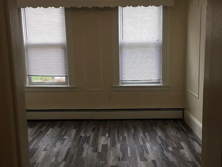 1211 63rd St #2R — Photo 9