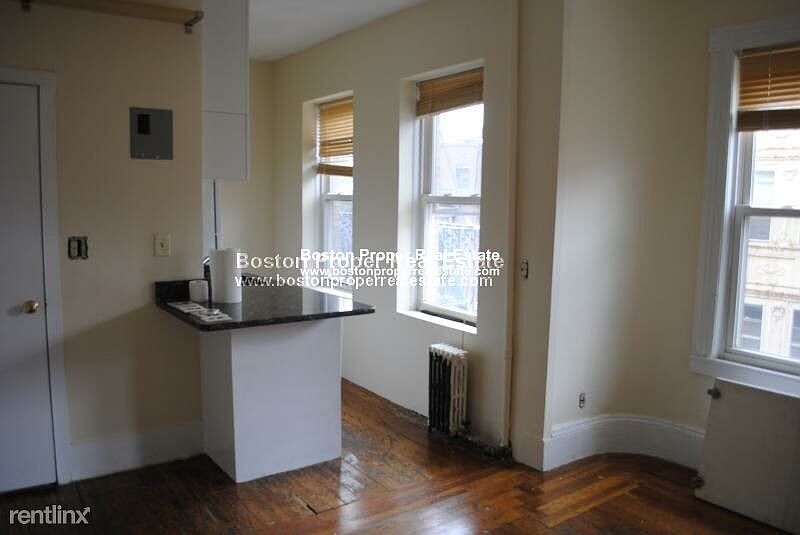 108 Myrtle #11 Boston - Beacon Hill Unit Photo 2 (3)