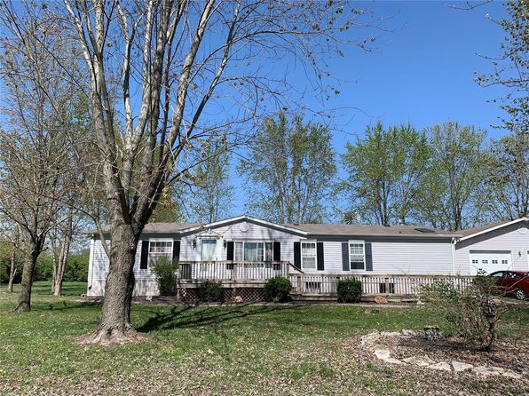 Greenville Real Estate Greenville Il Homes For Sale Zillow