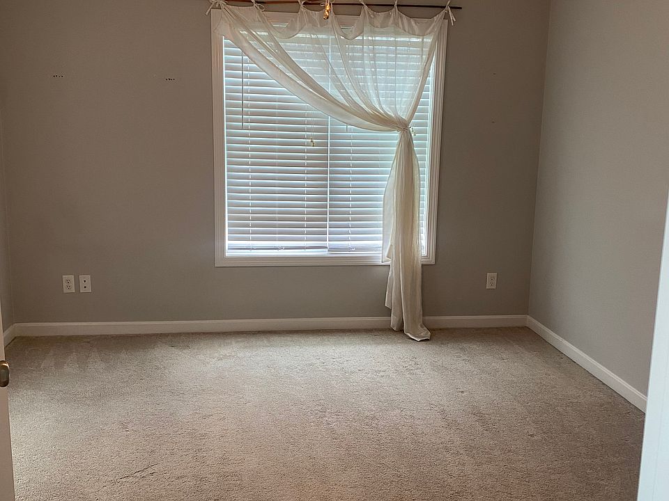 1st image of 19 Mowry Ave