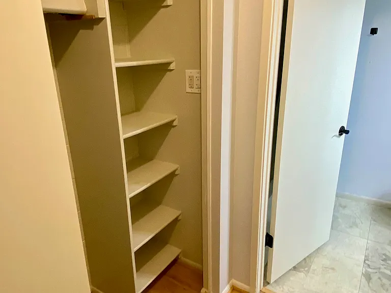 502 W Tonopah Dr #6 — Photo 32