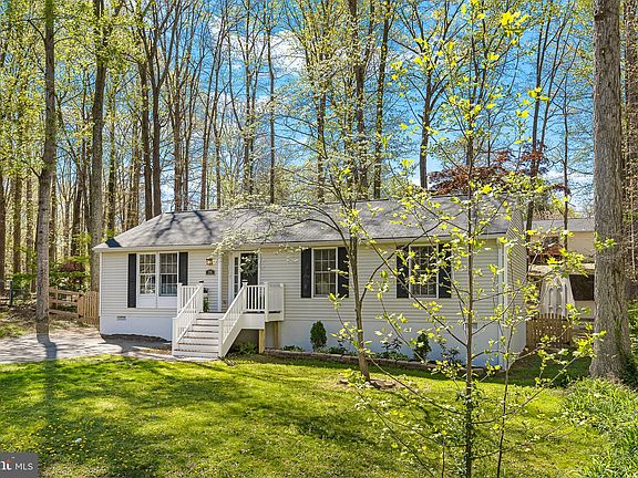 2nd image of 216 Hampton Dr