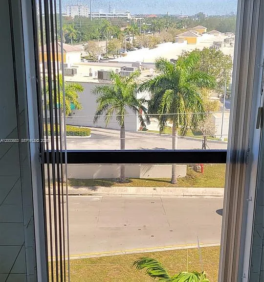 13499 Biscayne Blvd #511 — Photo 12