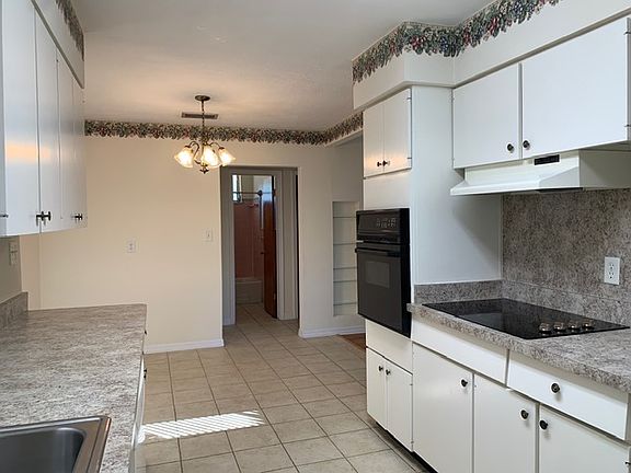 4th image of 1315 Dora Ave
