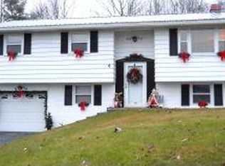6 Earle Dr, Binghamton, NY 13903
