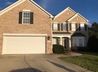 10118 Whiteburn Ct, Charlotte, NC 28278