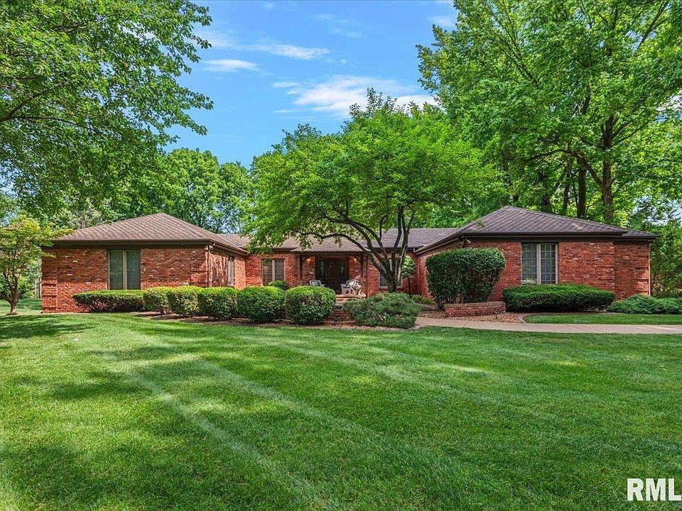 1st image of 2223 Cardinal Dr
