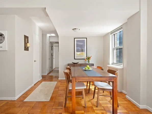 333 East 46th Street image 2 of 9