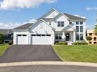 4177 Hummingbird Ct N, Lake Elmo, MN 55042