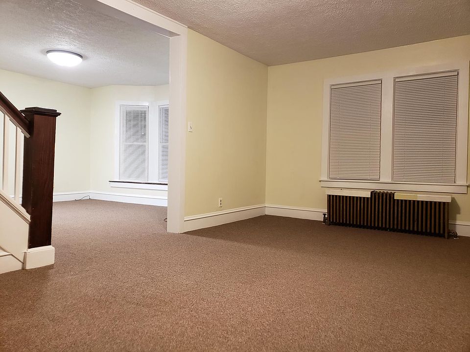Entrance into the living room with Upstairs Banister