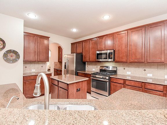 5th image of 17634 Yorkhill Ct