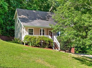 7037 Hunter Glen Dr, Ooltewah, TN 37363