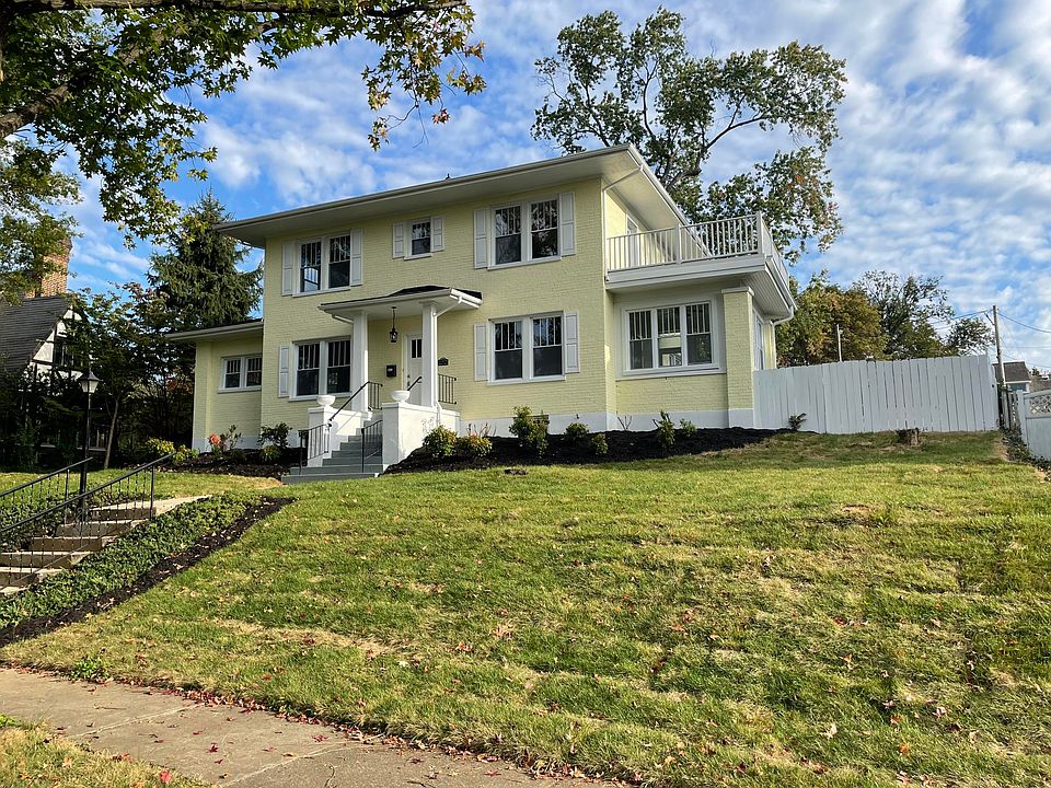 1st image of 112 Lewis Ave