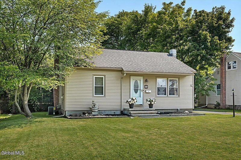 2nd image of 24 Bruen Court
