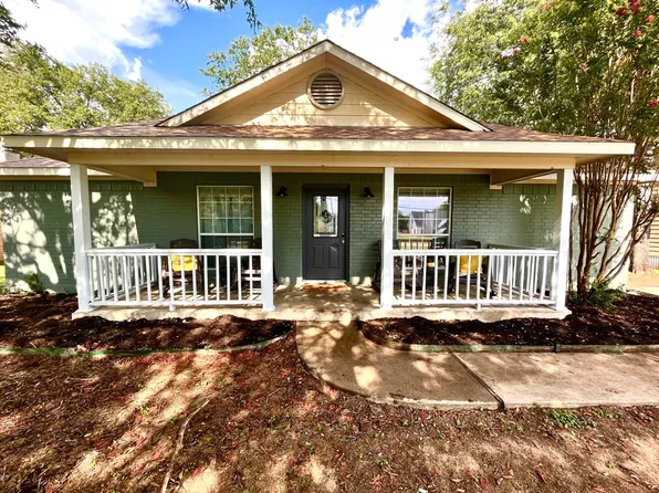 6305 Sydney Dr, Waco, TX 76708