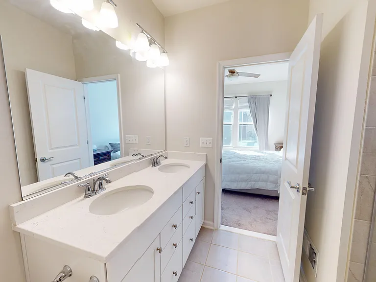 3485 Cormorant Dr — Photo 18