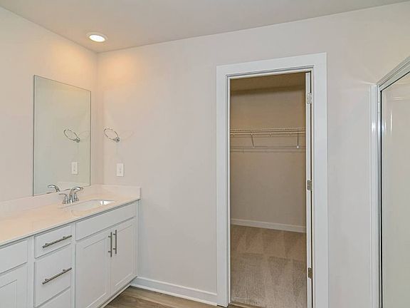 4th image of 10911 Bluffton Cir