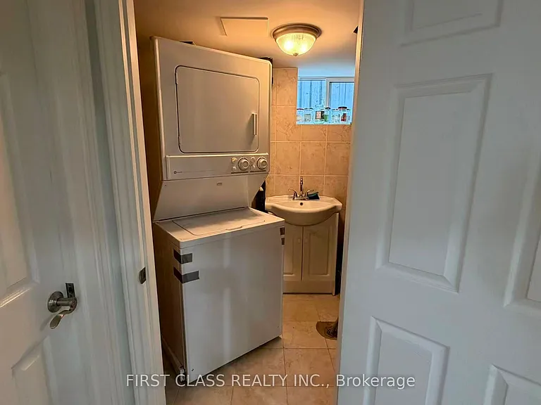 109 Goulding Ave — Photo 13