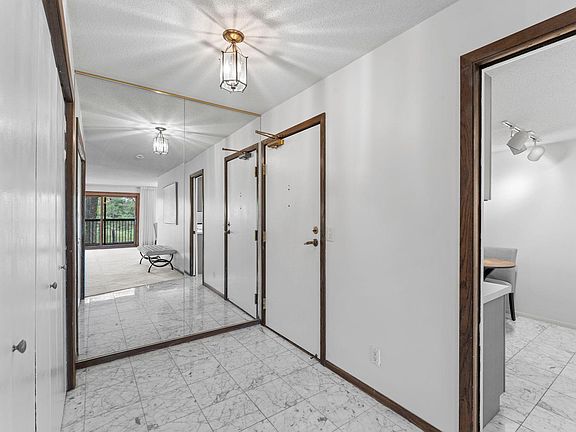 5th image of 8549 Irwin Rd APT 239