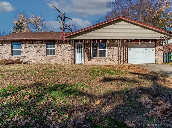 307 E Cloud St, Bristow, OK 74010