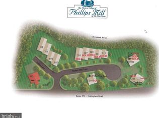 102 Joshua Ln, Newark, DE 19711