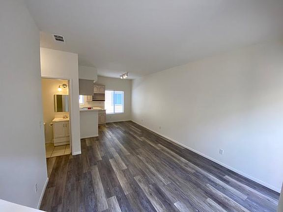 5th image of 227 S Catalina Ave