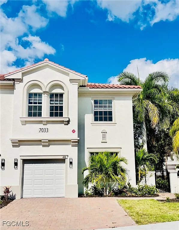 4 bed, 3.0 bath, 1828 sqft, $3,110 — Photo 1