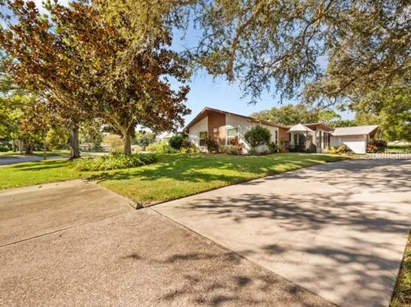 2100 Shelly Dr APT B, Palm Harbor, FL 34684