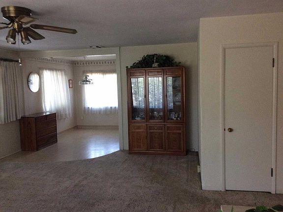 3rd image of 1743 W Garland Ave