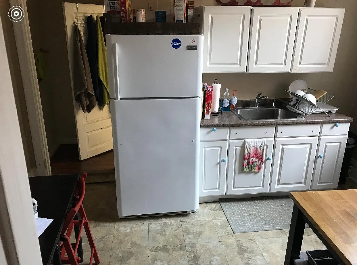 2 bed, 350 sqft, $1,600 — Photo 2