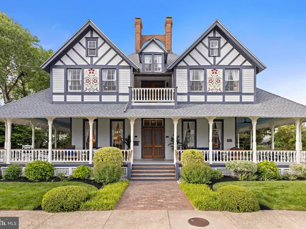 123 Coral St, Beach Haven, NJ 08008