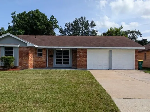 1853 El Mar Ln, Seabrook, TX 77586