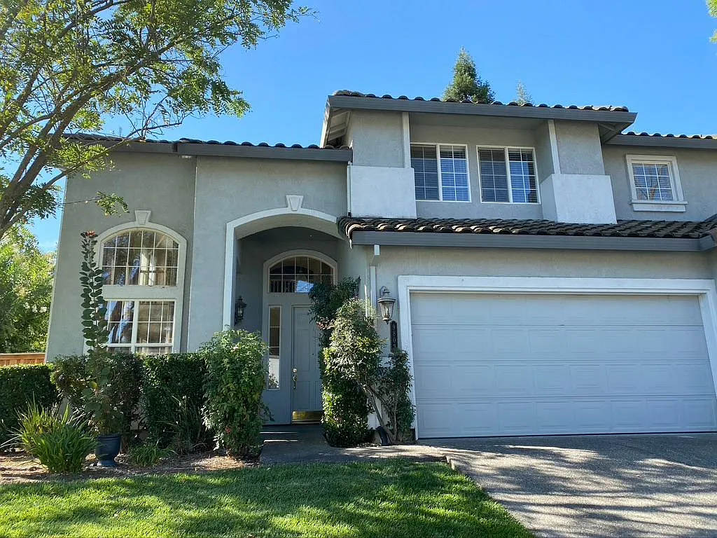 9803 Penbridge Dr — Photo 1