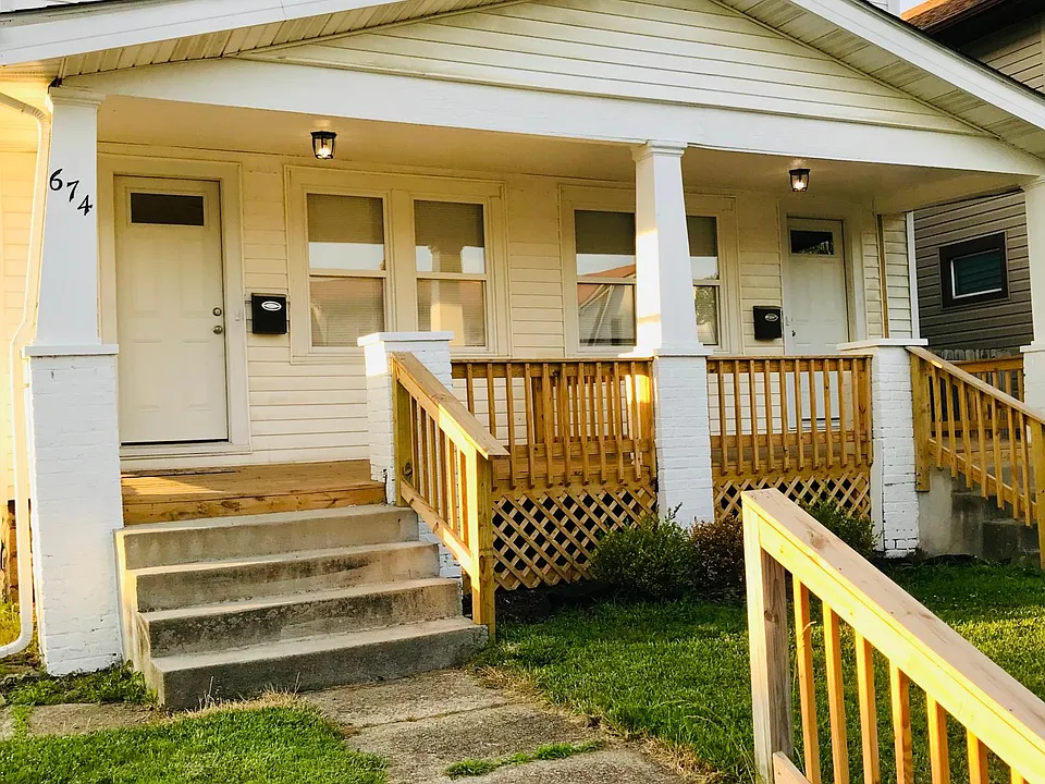 674 Thurman Ave