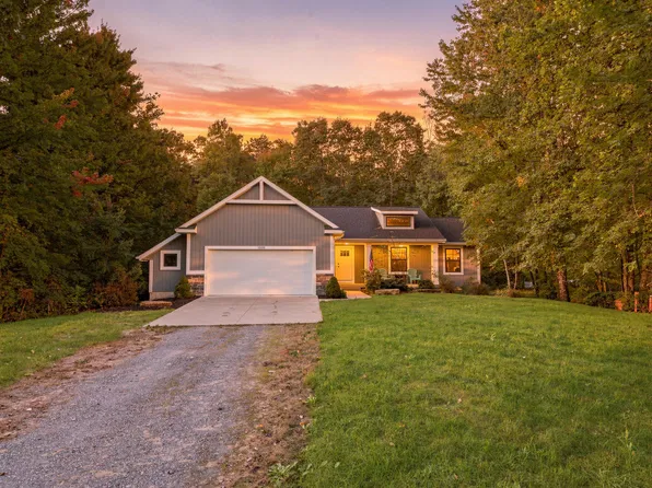 12480 144th Ave, Grand Haven, MI 49417