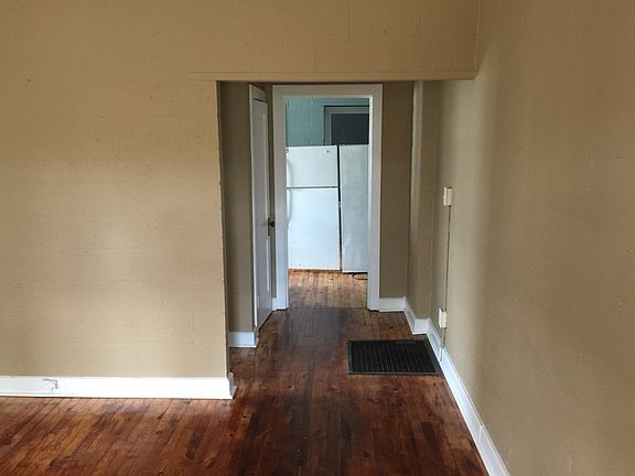 5th image of 1021 Willowbrook Dr