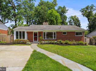 8417 Farrell Dr, Chevy Chase, MD 20815