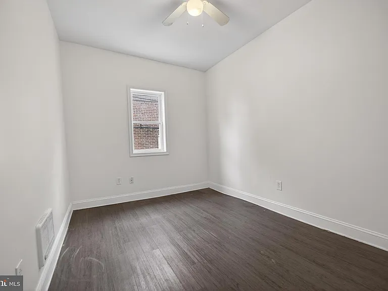 3138 W Allegheny Ave #A — Photo 16
